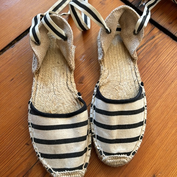 Black and white striped tie espadrilles - Picture 6 of 9